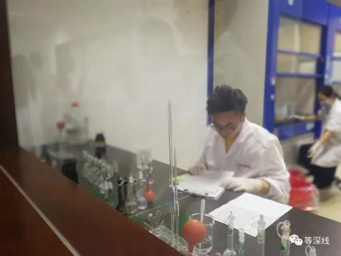 各国抢购中国原料药：需求激增 供应遇阻