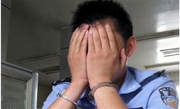 男子冒充警察嫖娼，小姐事后发觉不对劲而报警
