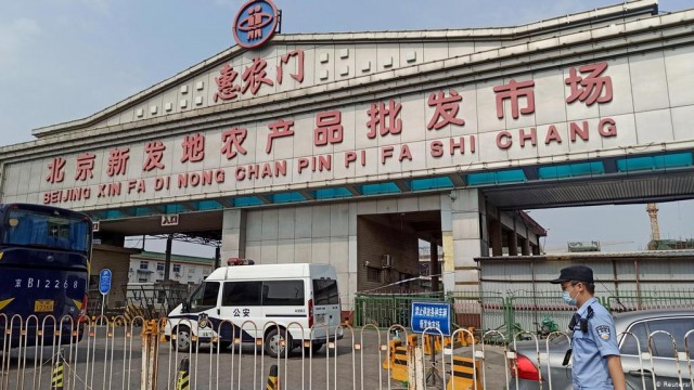 女子聚餐后确诊:6人去新发地 就我摊上了
