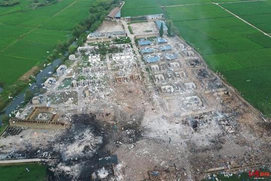 四川广汉鞭炮厂爆炸现场独家航拍