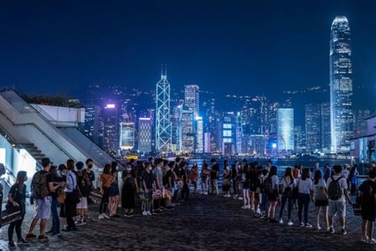 美国制裁未见杀着 香港独特性靠自己