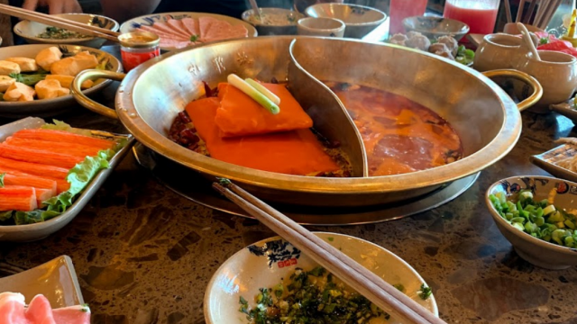 小龙坎一门店两年制售2吨地沟油