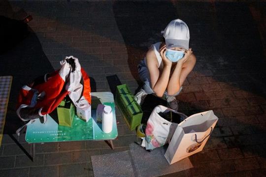 疫情后的地摊经济与大城市水火不容？
