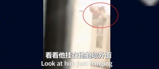 囚犯挖洞逃出监狱，监狱长拍视频大笑
