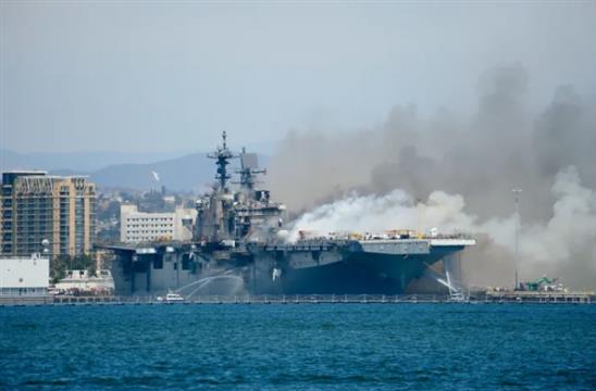 美舰释放大量有毒化学成分 居民现不良反应