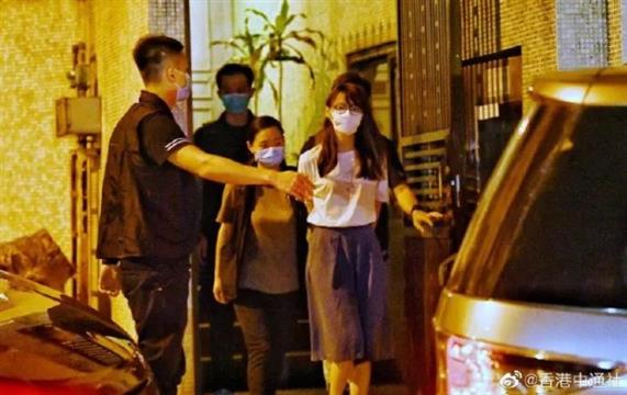 周庭被捕现场曝光，港警还透露一重要细节