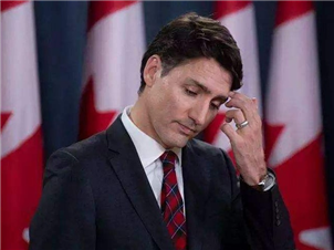 没人相信！加拿大总理90分钟未能自证清白!