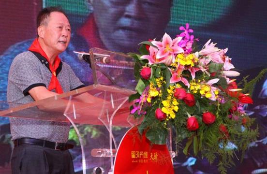 赚取千亿地产大佬改国籍 摇身变为加拿大人