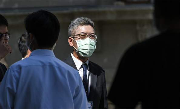 蔡办发言人逼女子堕胎，发生办公室性行为