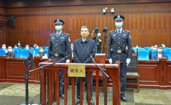受贿近2400万 云南省委原书记秦光荣当庭认罪