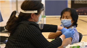 加拿大安大略省开始注射新冠疫苗第二针