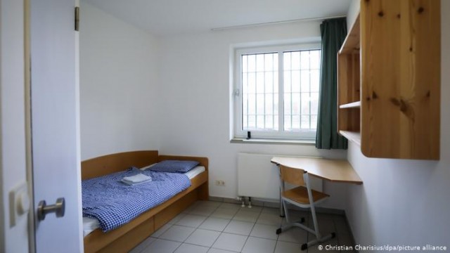 新冠监狱：强制隔离措施在德国饱受争议