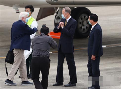 美“非官方代表团”抵台，将于今日见蔡英文