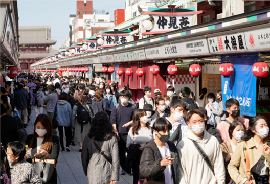 日本政府将第三次宣布部分地区实行紧急状态