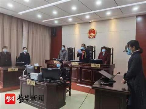 妈妈暴力逼12岁女儿学大学英语 被撤销监护权
