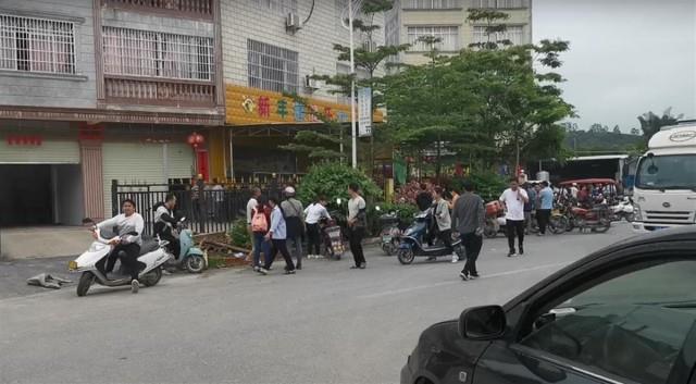 广西男闯幼儿园砍伤16名儿童  有身亡者