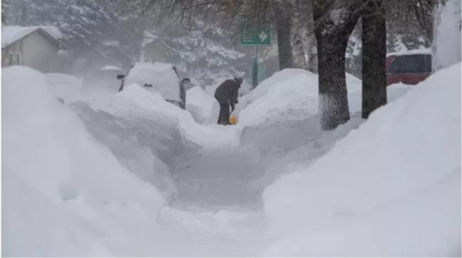 加拿大踏入春天 多地出现暴风雪